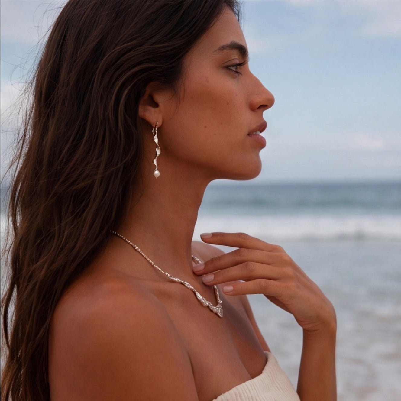Moontide Sterling Silver Necklace & Earrings Jewelry Set - ORMIRO