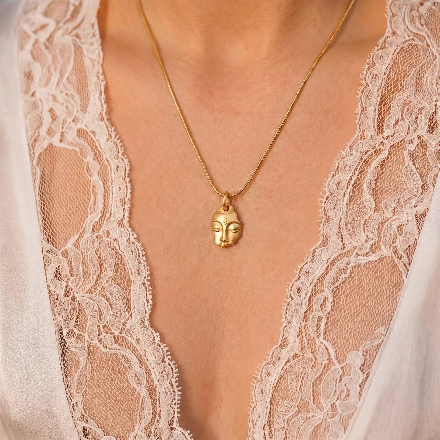 Silent Wisdom Guanyin Pendant - ORMIRO